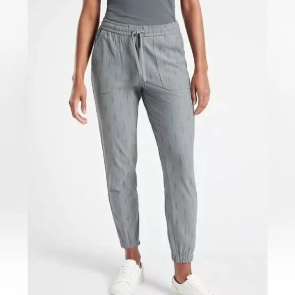 Athleta Pants - NWT Athleta Farallon Printed Jogger Pants Grey Print Drawstring Women‎ Size 22